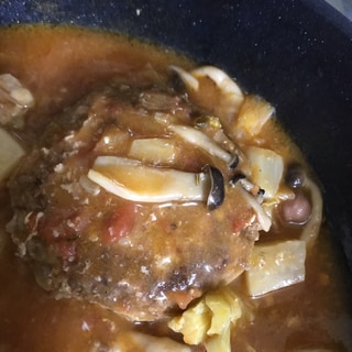 カレー煮込みハンバーグ